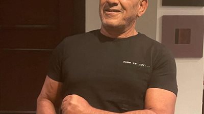 إطلالة مفزعة ومبكية للفنان محمد لطفي والجمهور مصډوم لانه وصل لهذه الحالة !! 