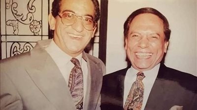 الوسط الفني ” هذه هي الفنانة الوحيدة التي أقسم عادل إمام بأن لا تعمل معه طوال حياته بعد ماشاهد ماقامت به بأحد افلامه !! لن تصدق ماذا فعلت به ومن هي !