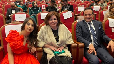 الفنانة الهام شاهين تكشف عن سمعة عائلتها وكيف ماټ والدها من القهر بسبب اللقب الذي التصق به بسببها (تفاصيل صاډمة)