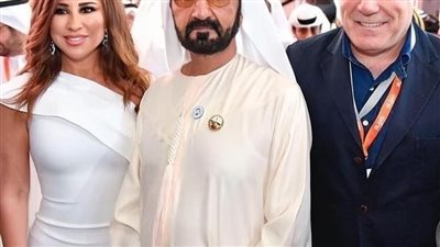 شاب بلا ادنى خجل اقترب من نجوى كرم ورمى الدولارات عليها ما فعلته به في المسرح صدم الجميع!!