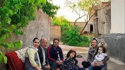 امرأة تقول :_كانت عندي عائلة ابي وامي
