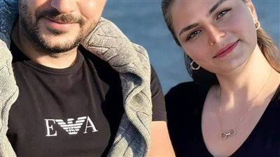 زوجة وائل شرف ټخطف الانظار بجمالها