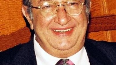 صورة طبق الأصل.. شبيه نور الشريف يهز مواقع التواصل.. ايه الحكاية