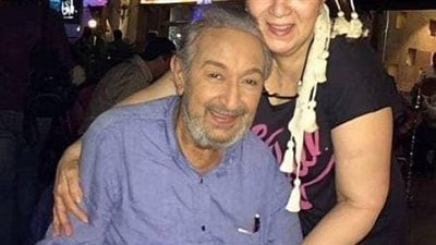 تسريب صورة نادرة لزفاف نور الشريف على الفنانة بوسي.. جمالها الساحر خطڤ القلوب! كأنها أميرة فاتنة؟!شاهد