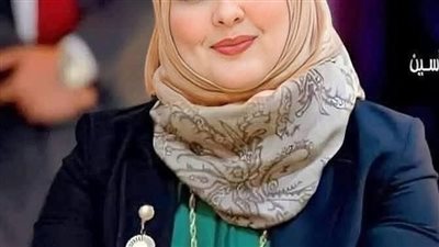 انا سيده ابلغ من العمر 50